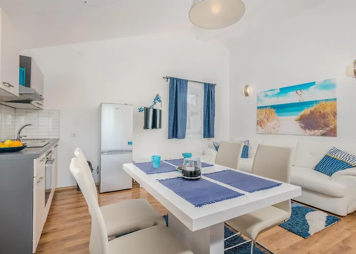 2 Bedroom Cozy In Vakantiehuis *