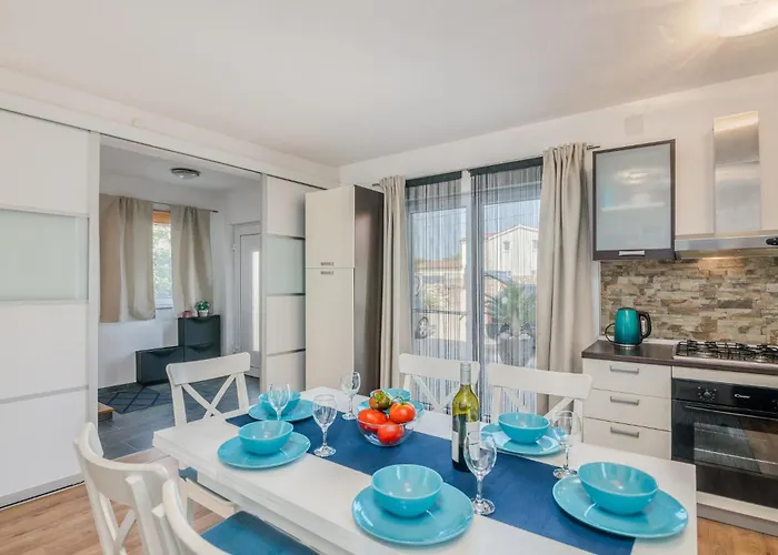 Vakantiehuis 2 Bedroom Cozy In